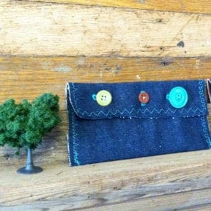 diy craft: how to sew a button pouch