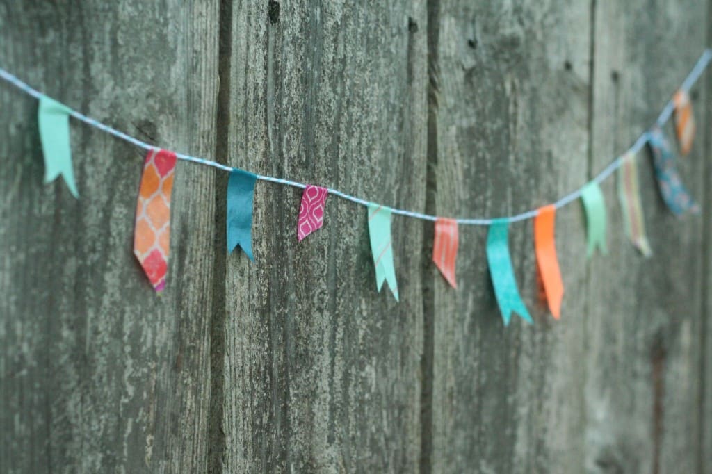 washi-tape-diy-craft-tutorial-how-to-bakers-twine-flag-garland