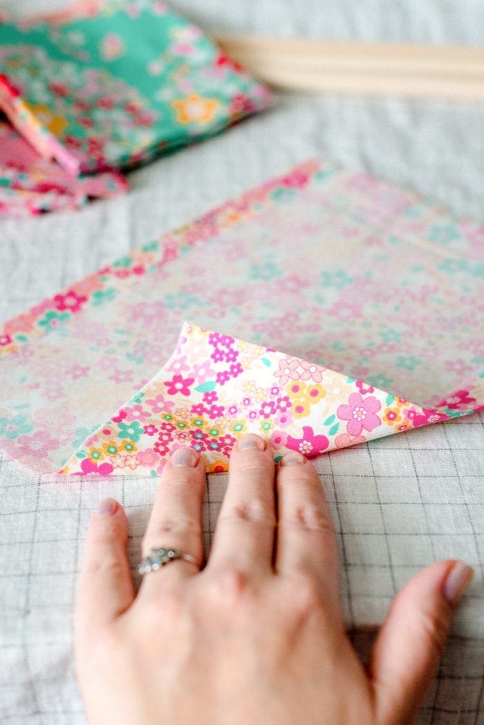 Dear Handmade Life DIY Mini Fabric Banner